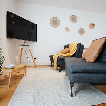 Cozy 1 Bed Apartment In Hackney Лондон Экстерьер фото